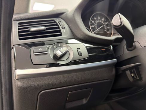 Used 2017 BMW X3 xDrive28i AWD/4WD image 16