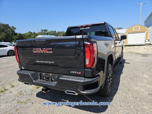 Used 2023 GMC Sierra 1500 AT4 w/ AT4 Premium Package AWD/4WD image 7
