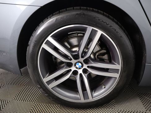 Used 2021 BMW 530e xDrive 530e iPerformance w/ Convenience Package image 33