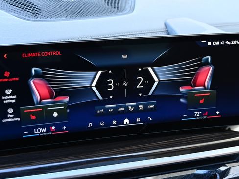 Certified 2024 BMW X5 sDrive40i w/ Premium Package image 18