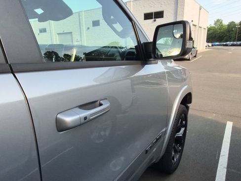 Used 2022 RAM 1500 Limited AWD/4WD image 9