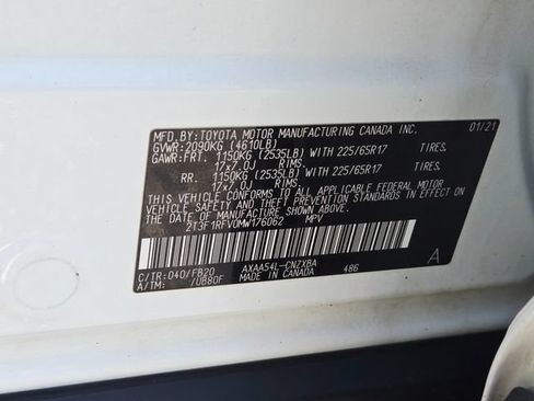 Used 2021 Toyota RAV4 LE AWD/4WD image 33
