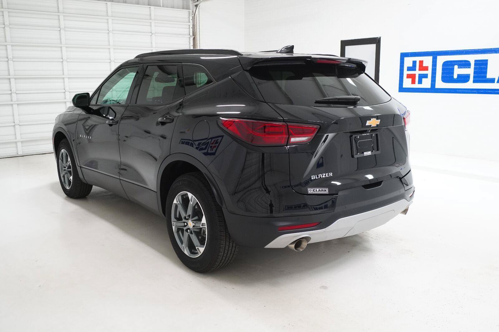 Used 2024 Chevrolet Blazer LT w/ Convenience Package FWD image 29