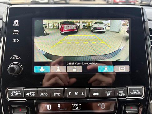 Used 2024 Honda Odyssey Elite image 36
