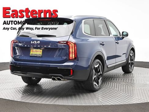 Used 2025 Kia Telluride S FWD image 6