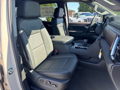 New 2026 GMC Sierra 1500 Denali w/ Denali Reserve Package AWD/4WD image 12