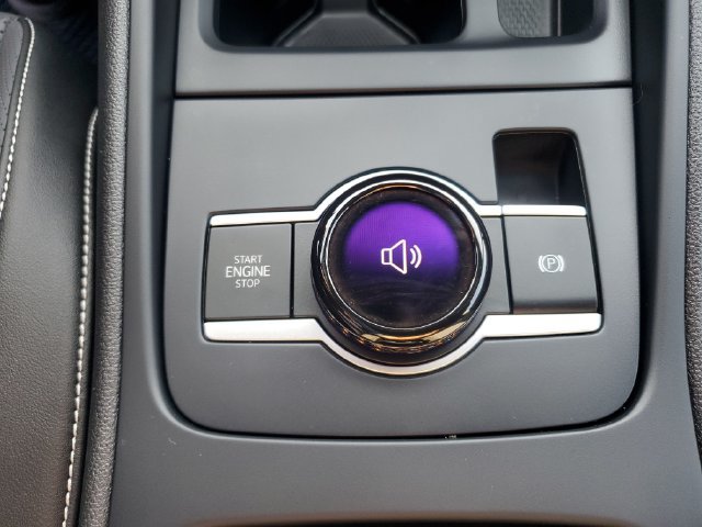 Certified 2025 Volkswagen Tiguan SE R-Line FWD image 36