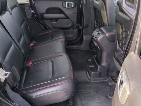 Used 2020 Jeep Wrangler Unlimited Rubicon w/ Dual Top Group image 23