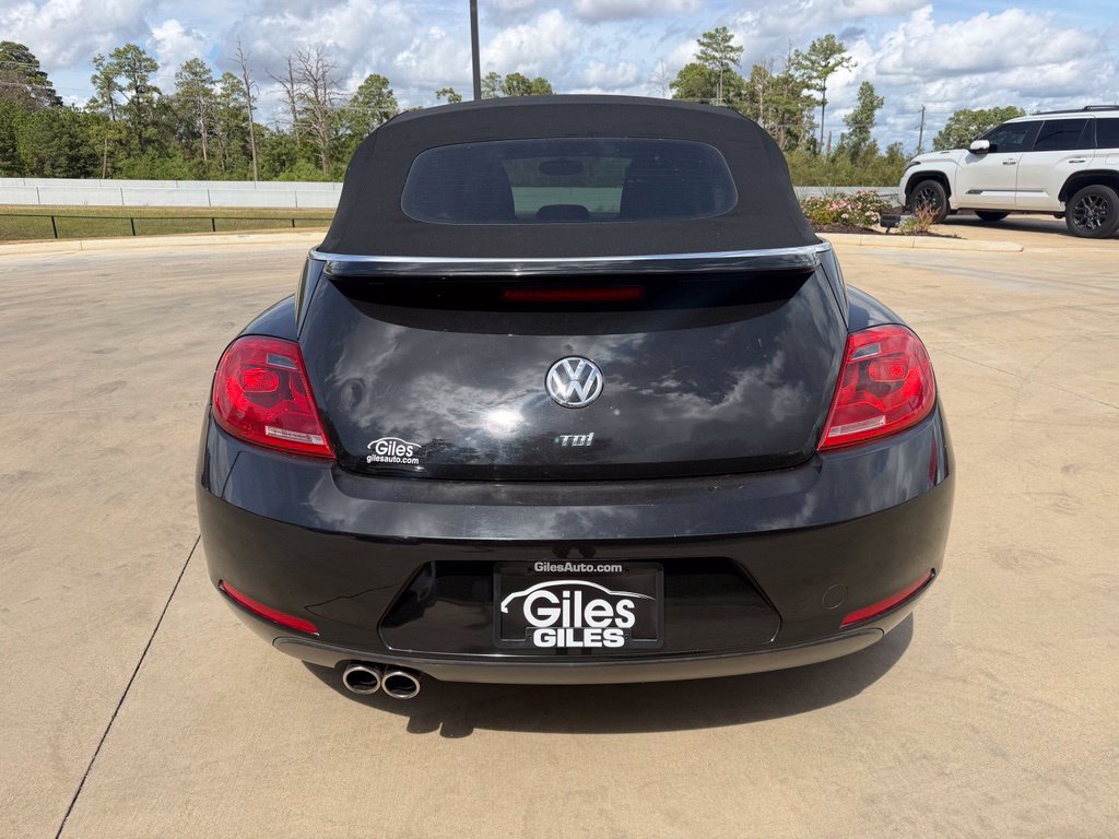 Used 2014 Volkswagen Beetle TDI FWD image 4