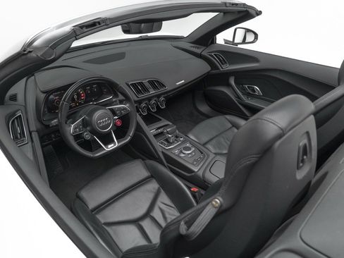 Used 2022 Audi R8 V10 image 12