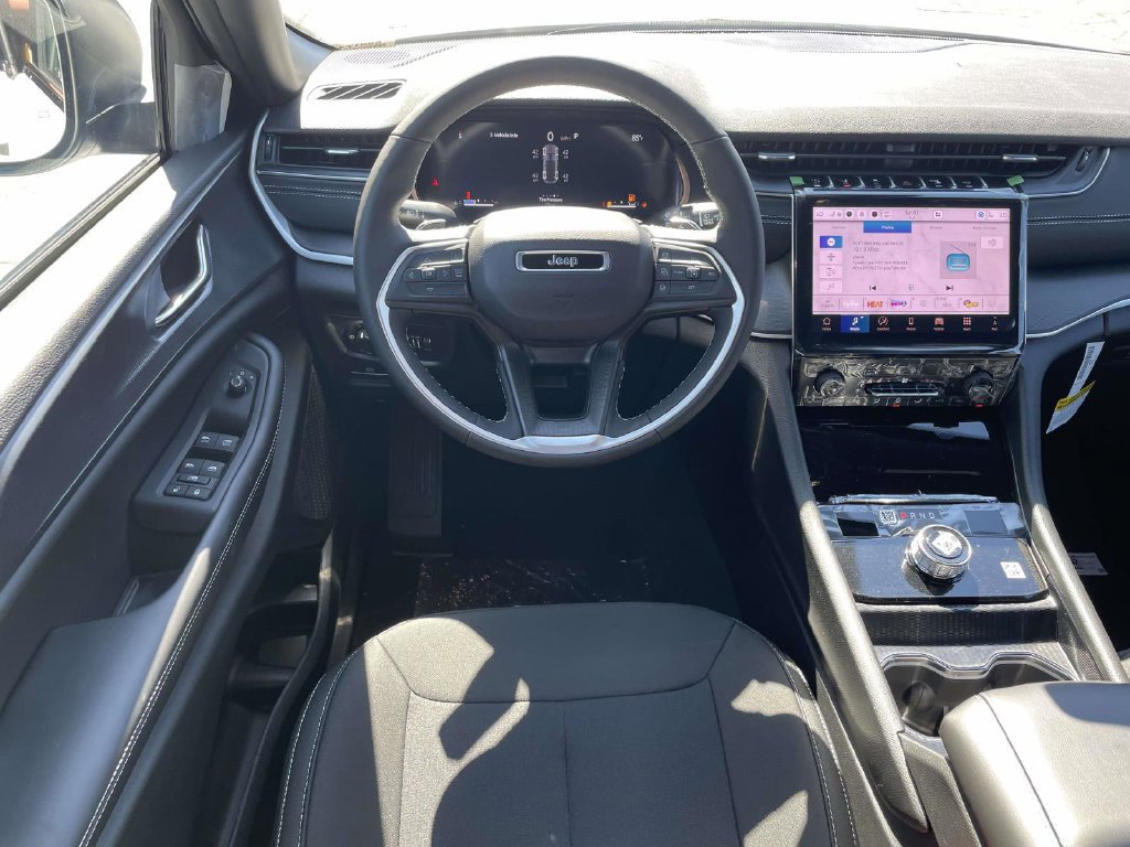 New 2027 Jeep Grand Cherokee Laredo X AWD/4WD image 22