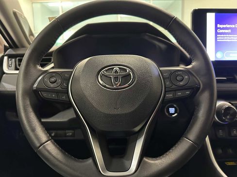 Certified 2023 Toyota RAV4 XLE Premium AWD/4WD image 11