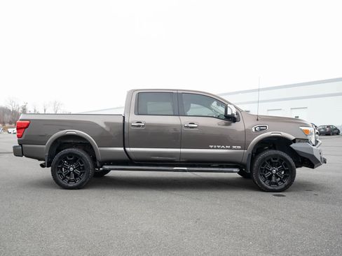 Used 2018 Nissan Titan Platinum Reserve w/ Platinum Utility Package AWD/4WD image 7