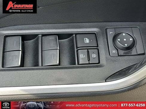 Used 2023 Toyota RAV4 XLE Premium AWD/4WD image 24