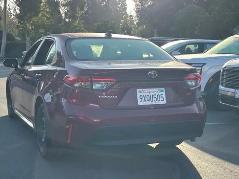 Used 2024 Toyota Corolla LE FWD image 2