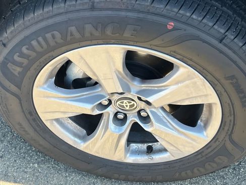 Certified 2023 Toyota RAV4 XLE w/ Convenience Package image 21