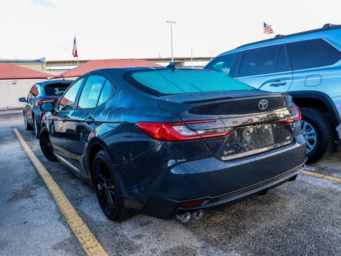 Used 2026 Toyota Camry SE FWD image 6