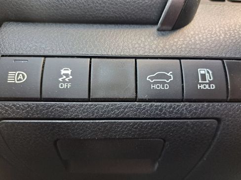 Used 2024 Toyota Camry XSE FWD image 15