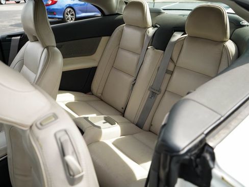 Used 2013 Volvo C70 T5 FWD image 9