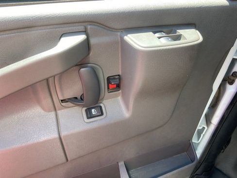 Used 2021 Chevrolet Express 3500 w/ Power Convenience Package image 13