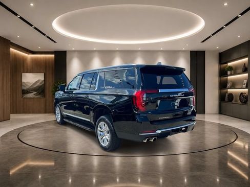 Certified 2025 GMC Yukon XL Denali AWD/4WD image 7