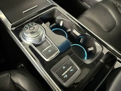 Used 2019 Ford Edge Titanium w/ Equipment Group 301A FWD image 25