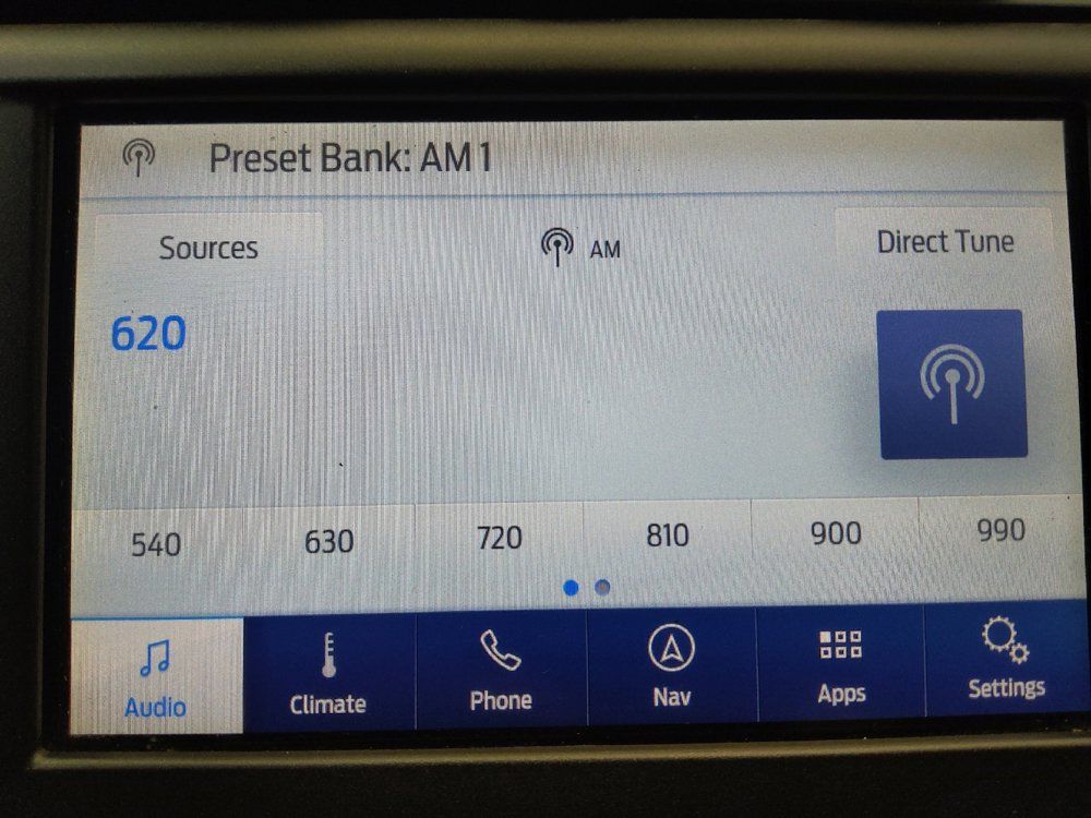 Used 2020 Ford Fusion SE w/ Equipment Group 151A FWD image 25