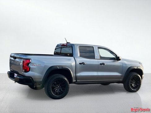 Used 2024 Chevrolet Colorado Trail Boss AWD/4WD image 5