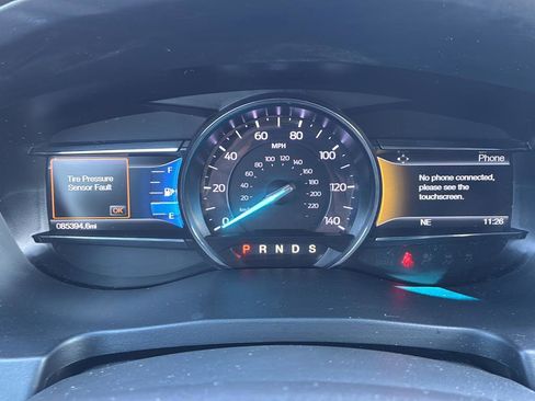 Used 2017 Ford Explorer XLT w/ Equipment Group 202A FWD image 25