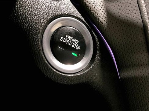 Used 2020 Chevrolet Equinox Premier image 31