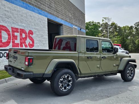 New 2026 Jeep Gladiator Sport image 7