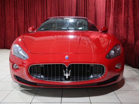 Used 2011 Maserati GranTurismo Convertible RWD image 11