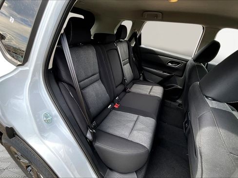 New 2026 Nissan Rogue SV w/ Cold Weather Package AWD/4WD image 19