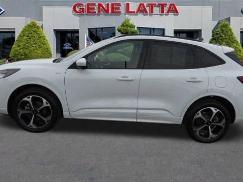 Certified 2023 Ford Escape ST-Line Select w/ Tech Pack #2 image 13