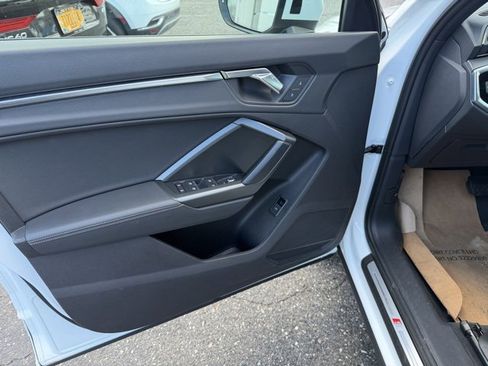 Used 2021 Audi Q3 2.0T Premium w/ Convenience Package image 18