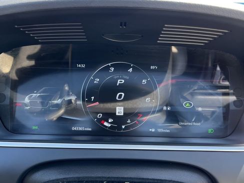 Used 2021 Jaguar F-TYPE Convertible RWD image 11