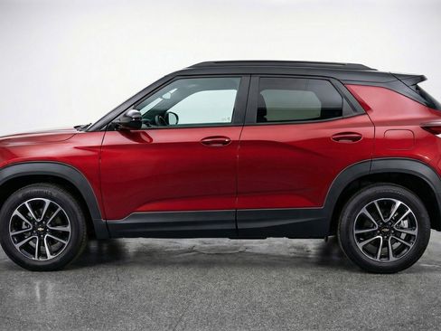 Used 2025 Chevrolet TrailBlazer LT image 5