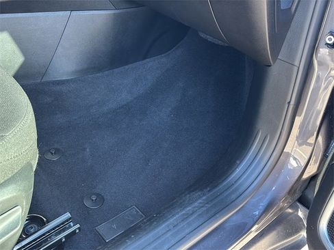 Certified 2024 Jeep Compass Sport image 39