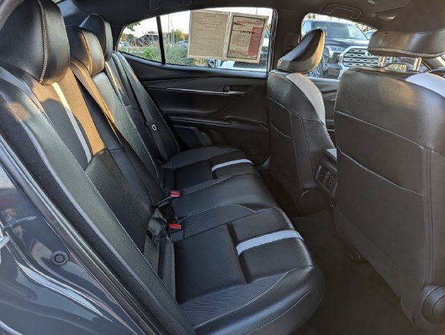 Used 2025 Toyota Camry SE FWD image 29