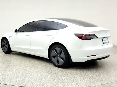 Used 2020 Tesla Model 3 Standard Range Plus RWD image 14