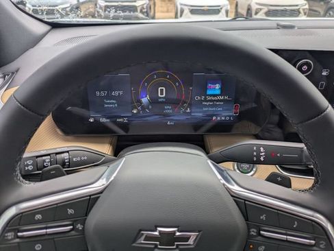 New 2026 Chevrolet Equinox ACTIV w/ Convenience Package III AWD/4WD image 16