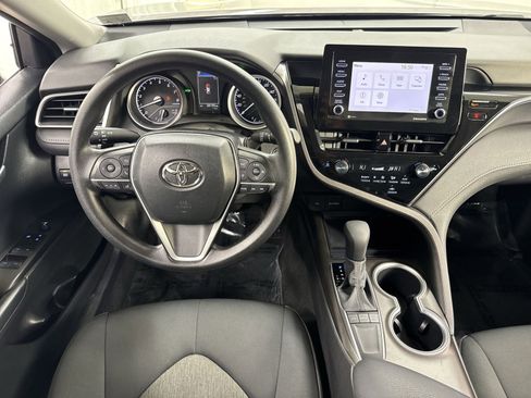 Used 2024 Toyota Camry LE image 25