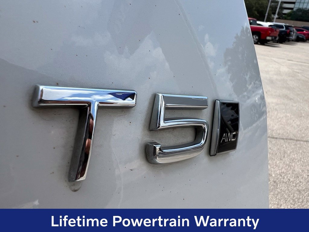 Certified 2022 Volvo XC40 T5 R-Design w/ Advanced Package AWD/4WD image 28