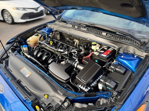 Used 2017 Ford Fusion SE image 33