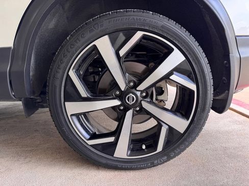Used 2021 Nissan Rogue Sport SL w/ Premium Package FWD image 25