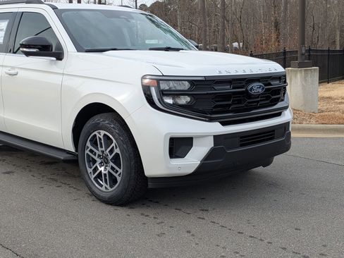 New 2026 Ford Expedition Max Active image 10