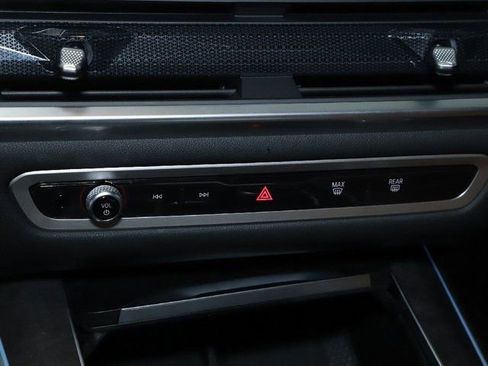 Certified 2024 BMW X5 xDrive40i w/ Premium Package image 27