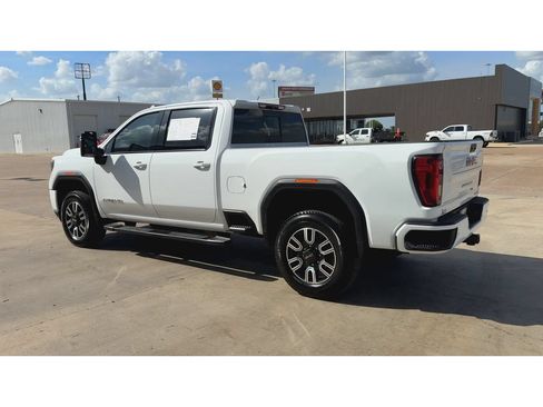 Used 2022 GMC Sierra 2500 AT4 w/ AT4 Preferred Package AWD/4WD image 6