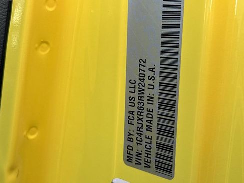 Used 2024 Jeep Wrangler Unlimited Rubicon 4xe image 29