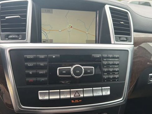 Used 2013 Mercedes-Benz GL 450 4MATIC image 26